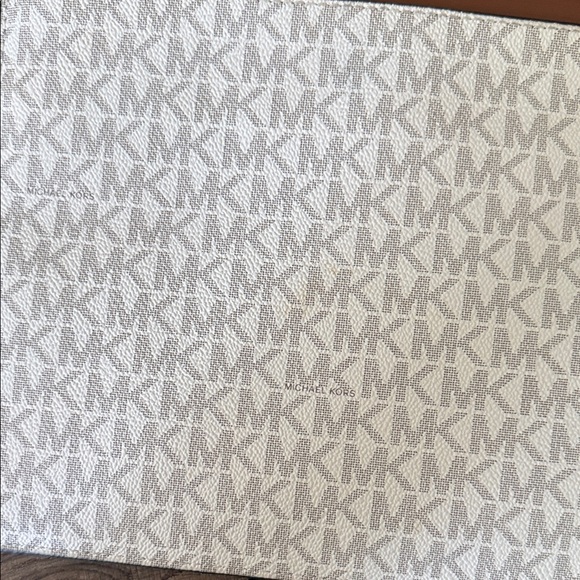 Michael Kors Tan and Cream Clutch - Picture 7 of 8